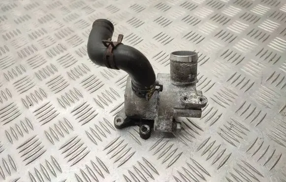 Hyundai Tucson TL Thermostat/thermostat housing