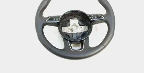 Audi Q3 8U Steering wheel 8U0124B