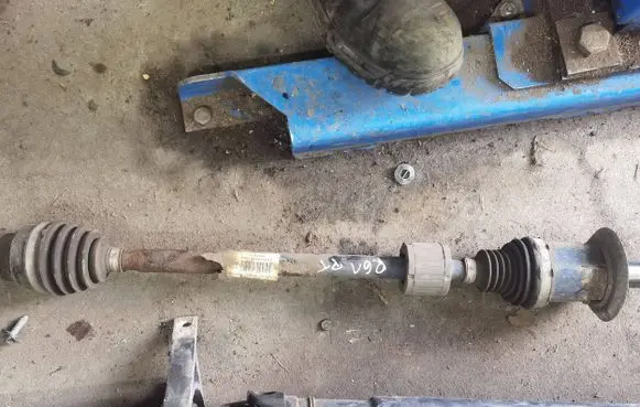 Mini Cooper Countryman R60 Rear driveshaft 10262498 11106713 110613