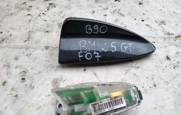 BMW 5 GT F07 Aerial GPS antenna 1682611