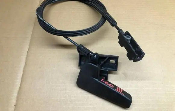 Seat Leon (5F) Engine bonnet/hood lock release cable 5F0823535A