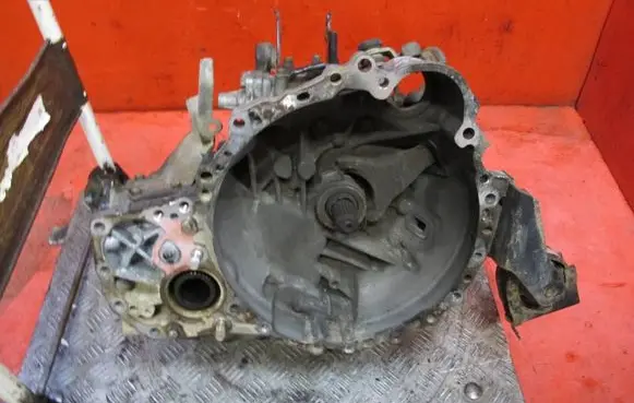 Toyota RAV 4 (XA20) Manual 5 speed gearbox RAV4-II-SKRZYNIA