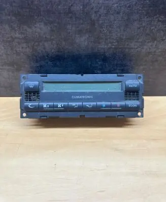 Volkswagen Golf IV Climate control unit 6013966