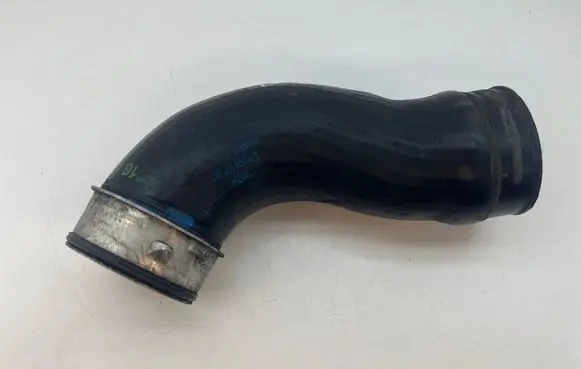 Volkswagen PASSAT B6 Intercooler hose/pipe 3C0145838B