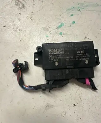Volkswagen Golf VII Parking PDC control unit/module 5Q0919294B 5Q0919294A