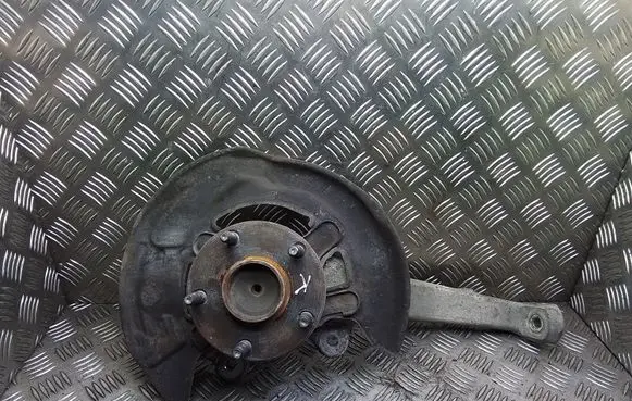 Lexus IS 220D-250-350 Front wheel hub