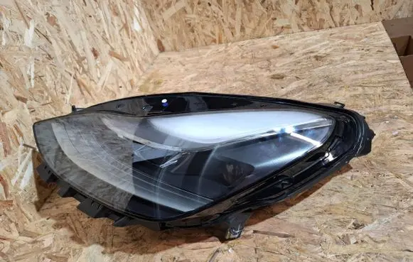 Tesla Model 3 Headlight/headlamp 151495200D
