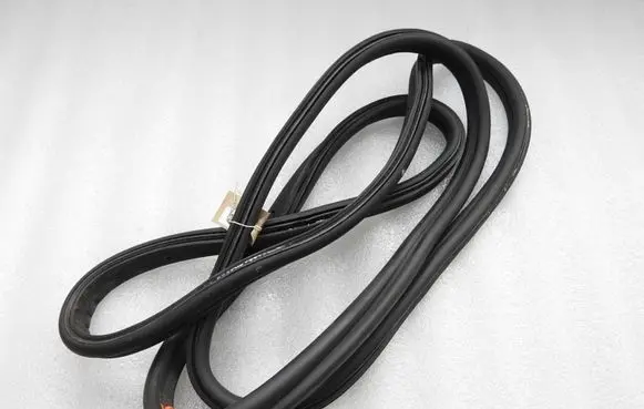 BMW 1 F20 F21 Loading door rubber seal (on body) 51767329195 7329195