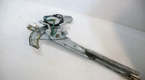 Front window lifting mechanism without motor