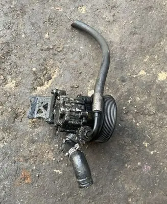 Mercedes-Benz ML W163 Power steering pump