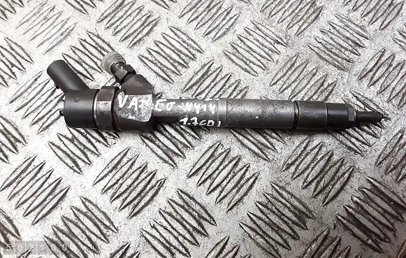 Mercedes-Benz Vaneo W414 Fuel injector 0445110015