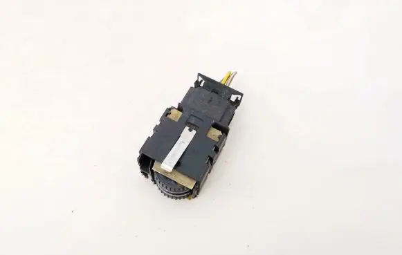 Volkswagen Golf IV Headlight level height control switch 1J0941333A
