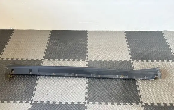 Nissan Juke I F15 Sill 