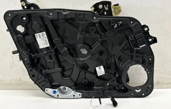 Mercedes-Benz CLA C118 X118 Front door window regulator with motor A0997203102