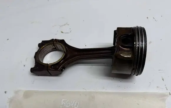 BMW X5 E53 Piston with connecting rod M54B30 306S3