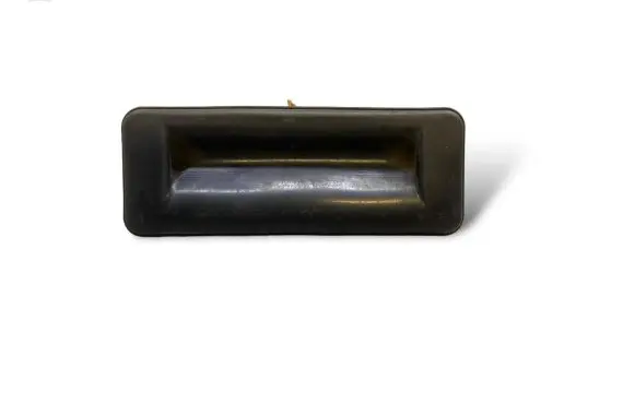 Tailgate opening switch