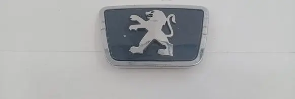 Peugeot 406 Manufacturer badge logo/emblem 