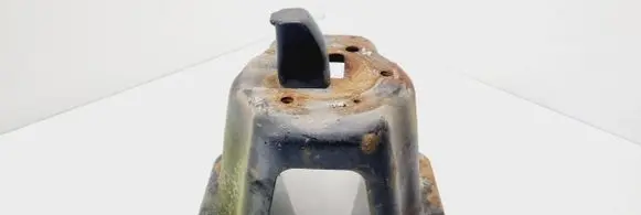 Opel Frontera B Spare wheel mounting bracket 