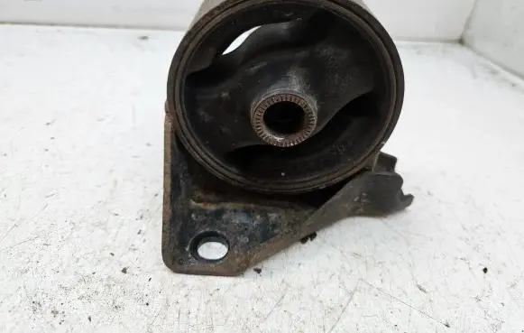 KIA Carens II Engine mount bracket 219122G000