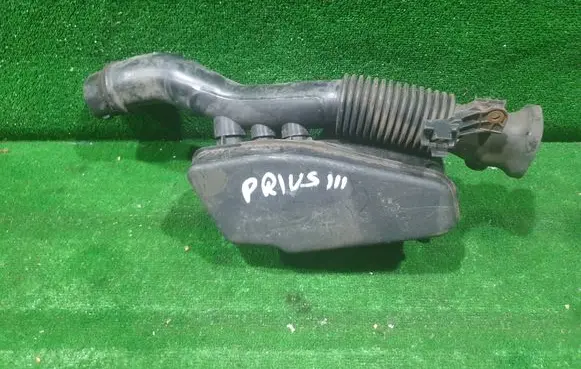 Toyota Prius (XW30) Intake resonator 17750-37010