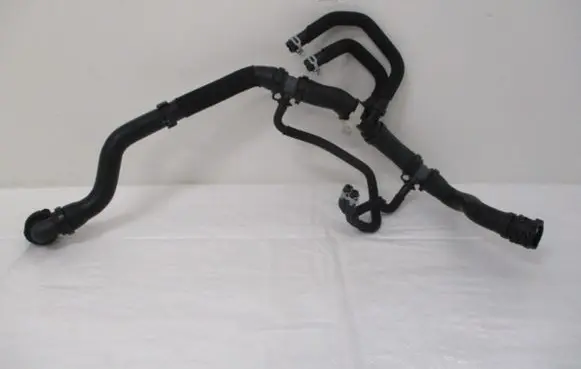 Citroen C5 Aircross Engine coolant pipe/hose 9845755280