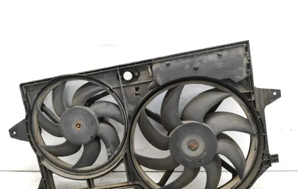 Peugeot Expert Electric radiator cooling fan 8240141