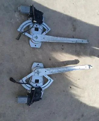 Ford Transit Front window lifting mechanism without motor 
