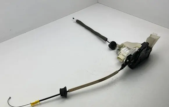 Audi A7 S7 4G Front door lock 4G1837015C