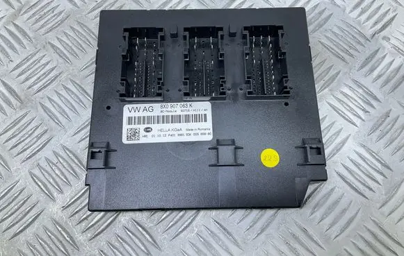 Audi Q3 8U Comfort/convenience module 8X0907063K