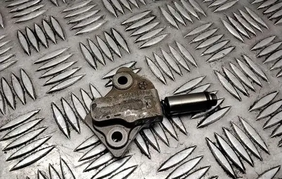 Chrysler Pacifica Timing belt/chain tensioner 05047886AA