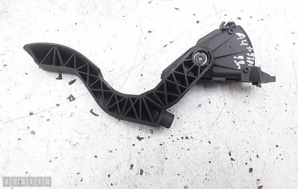 Audi A4 S4 B5 8D Accelerator throttle pedal 8D1721523 6PV00777007
