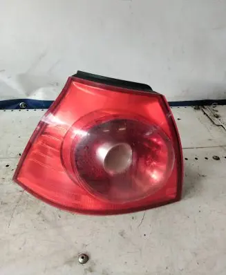 Volkswagen Golf V Rear/tail lights 1K6945095AC 89031704