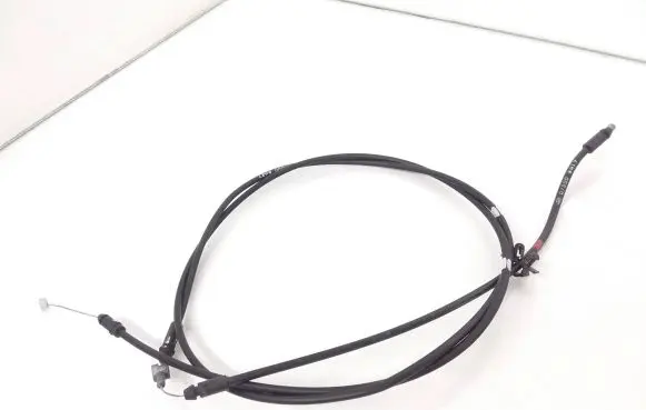 Engine bonnet/hood lock release cable