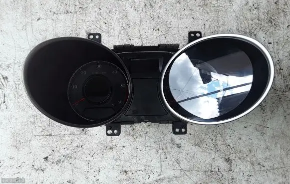 Hyundai ix35 Speedometer (instrument cluster) 940062Y070