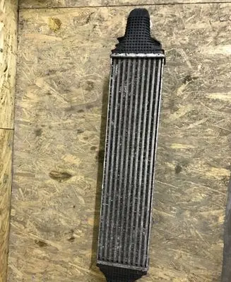 Mercedes-Benz E W212 Intercooler radiator