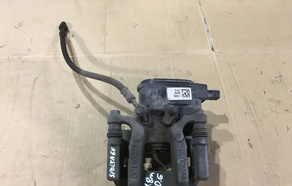 KIA Sportage Rear brake caliper 58230D7710