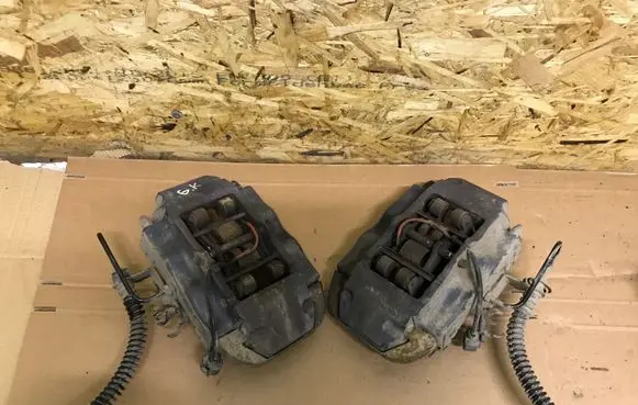 Porsche Cayenne (9PA) Rear brake caliper 2076730410