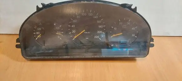 Mercedes-Benz ML W163 Speedometer (instrument cluster) A1635401847 1911210126B 15340087