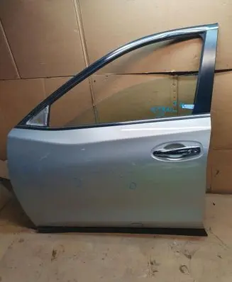 Nissan X-Trail T32 Front door