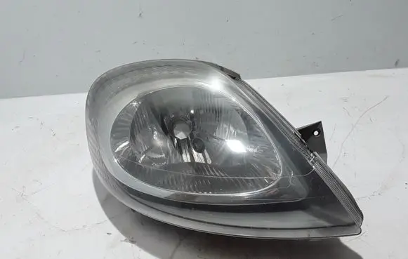 Opel Vivaro Headlight/headlamp 7700311372