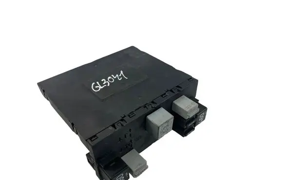Volkswagen PASSAT B6 Central body control module 3C0937049T