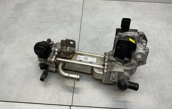 Hyundai i40 EGR valve cooler 284202A600 284162A780