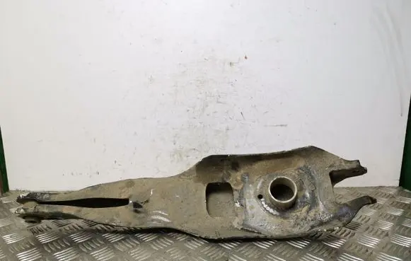 Jeep Cherokee Rear control arm