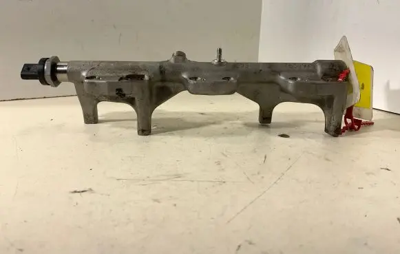 BMW 2 F45 Fuel main line pipe 7639975 13537639975