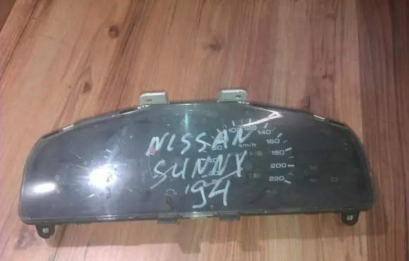 Nissan Sunny Speedometer (instrument cluster) 2481066y02