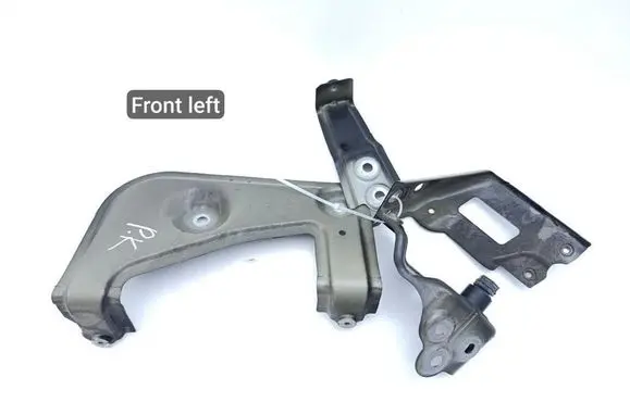 BMW X5 G05 Fender mounting bracket 7418217