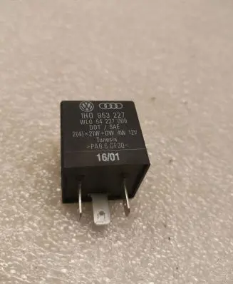 Audi A8 S8 D2 4D Other relay 1H0953227 54237009