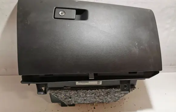 Volvo V60 Glove box set 30755651