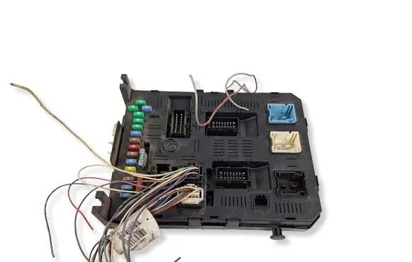 Citroen C5 Fuse module 9660105980