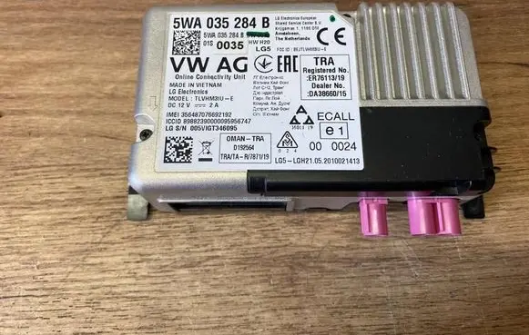 Volkswagen Tiguan Bluetooth control unit module 5WA035284B